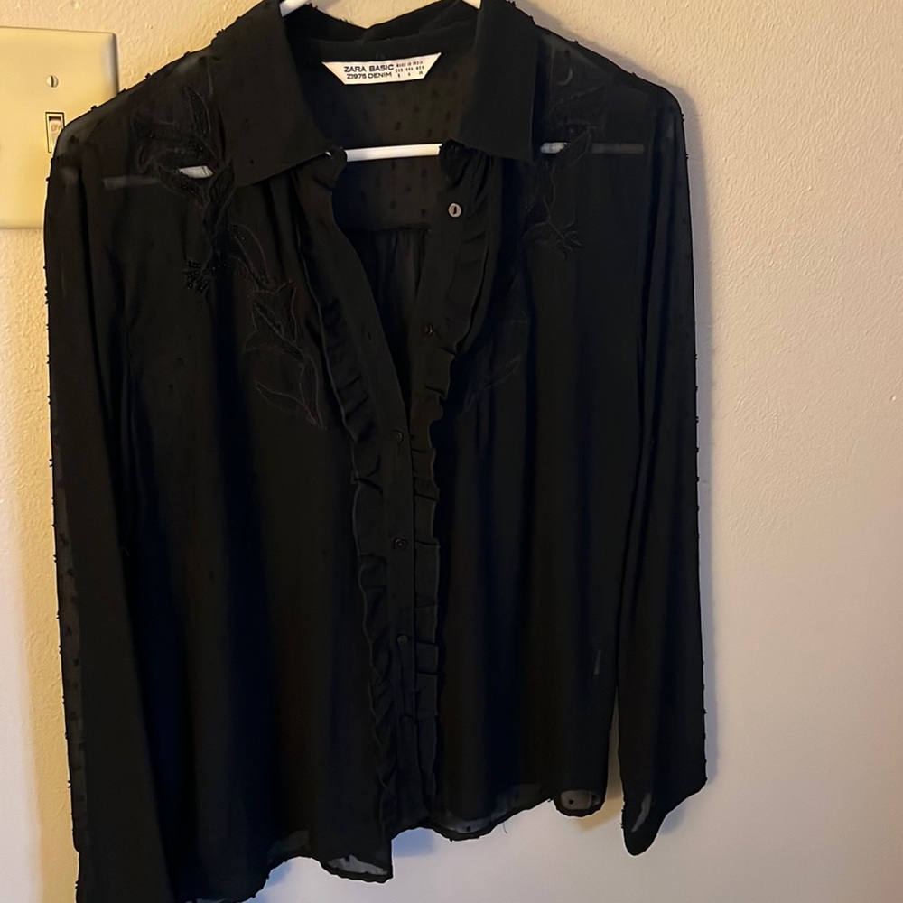 Detailed Black Shirt